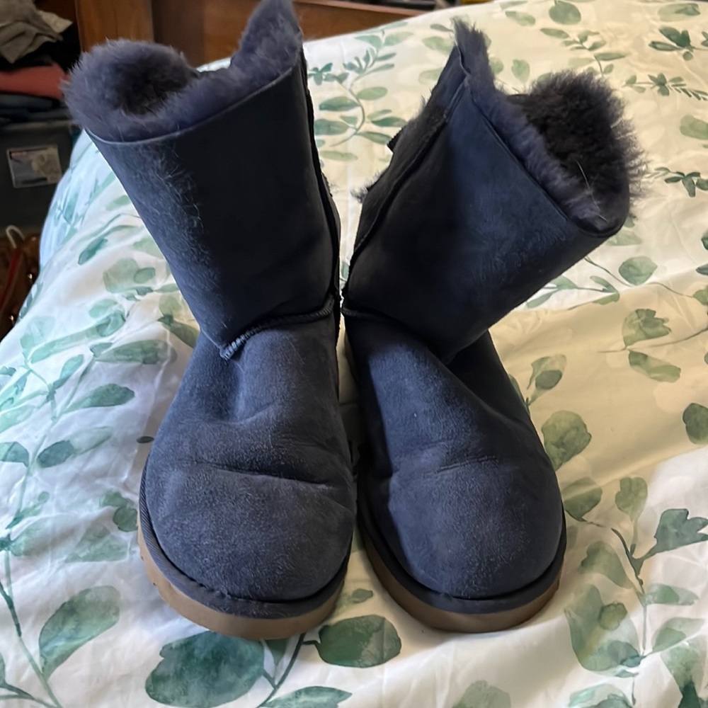 Navy bow tie uggs